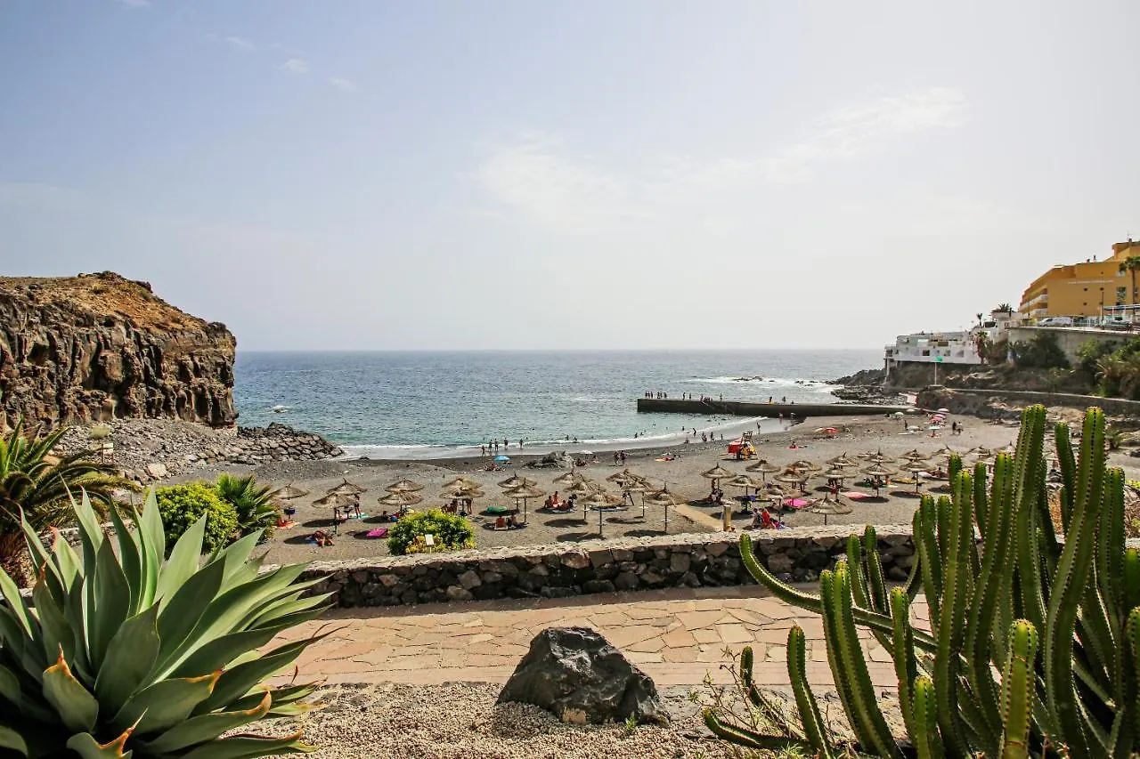 Cozy 1 Bedroom Flat With Pool In Playa Paraiso, Marina Palace 425 Costa Adeje